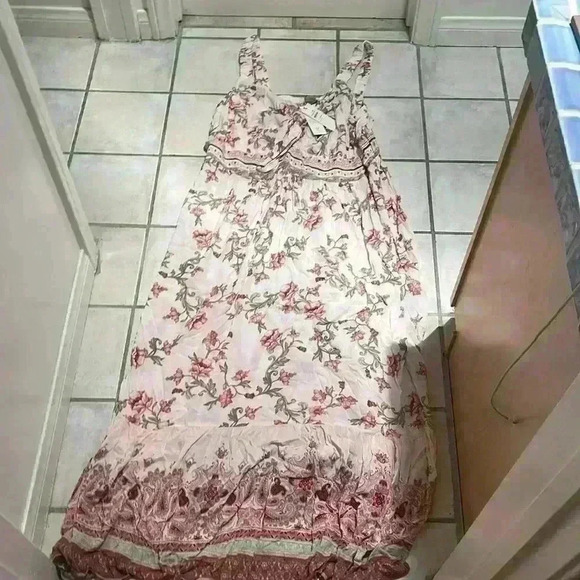 NWT City Chic Floating Ivory Goddess Floral Maxi Dress Limited Edition XL / 22 - Picture 11 of 11